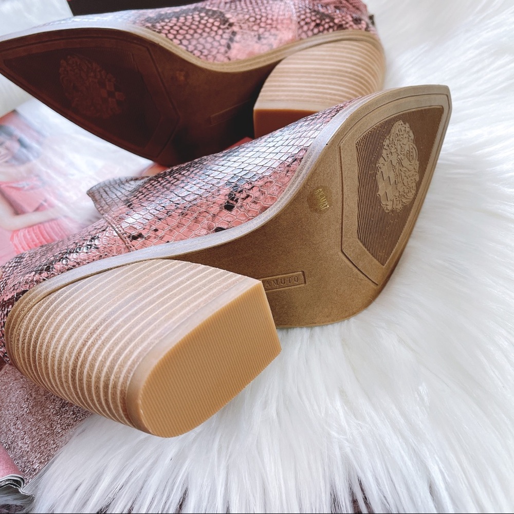 Vince Camuto Gigietta Bootie - Picture 6 of 9